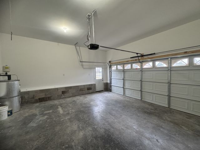 3216 Twelve Oaks Blvd, Clarksville, TN 37042