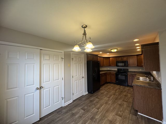 3216 Twelve Oaks Blvd, Clarksville, TN 37042