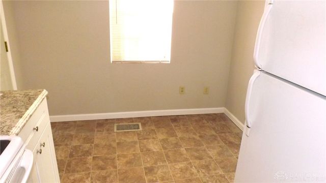 2040 Courtland Avenue, Kettering, OH 45420