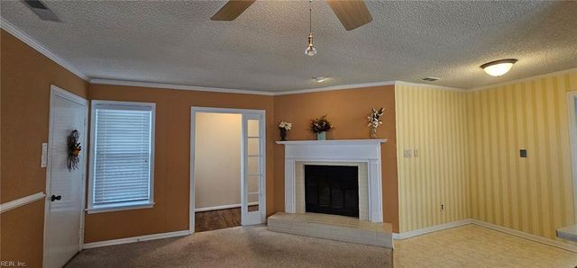 925 N Scarlet Oak CT, Chesapeake, VA 23320