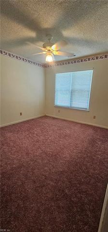 925 N Scarlet Oak CT, Chesapeake, VA 23320