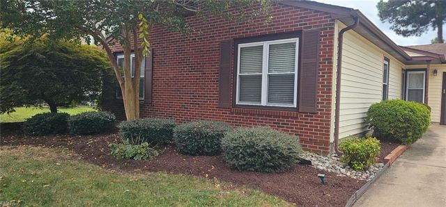 925 N Scarlet Oak CT, Chesapeake, VA 23320