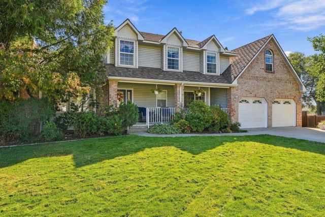 8704 N Kensington Dr, Spokane, WA 99208