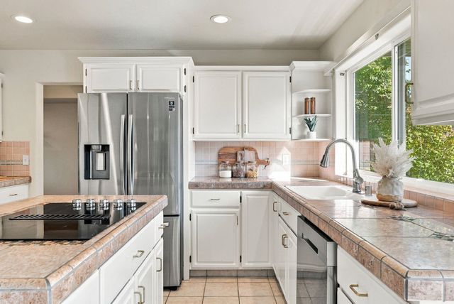 8704 N Kensington Dr, Spokane, WA 99208