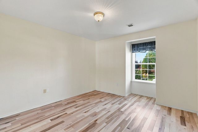 8704 N Kensington Dr, Spokane, WA 99208