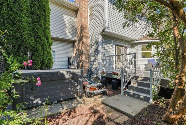 8704 N Kensington Dr, Spokane, WA 99208