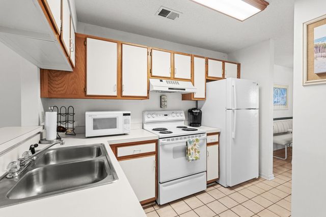 1095 Plantation Dr W Unit 30F, Little River, SC 29566