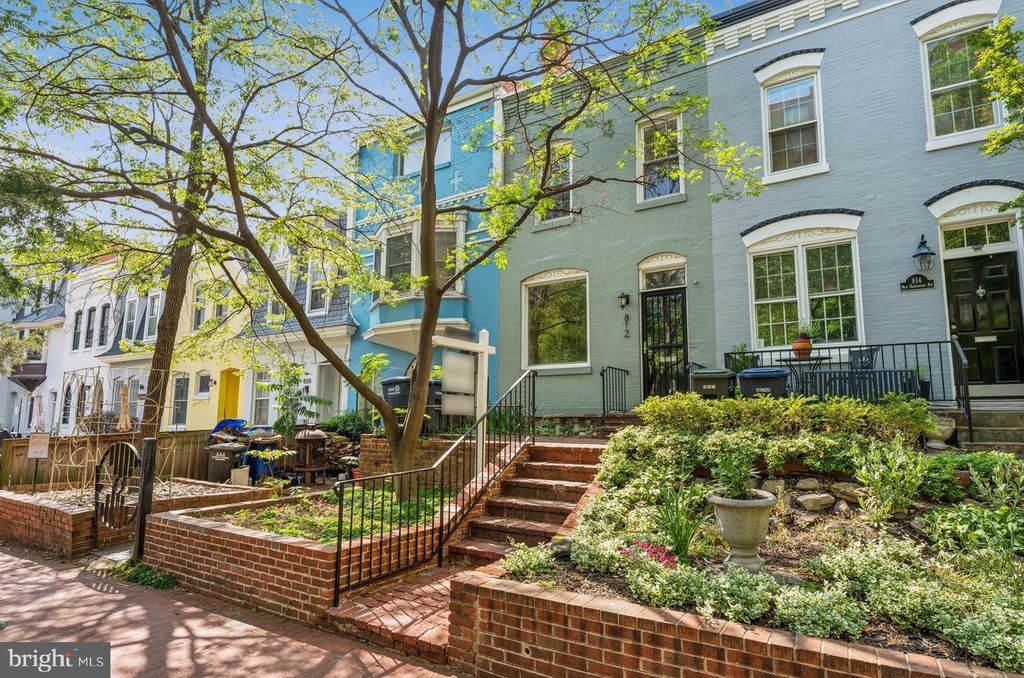 812 NEW HAMPSHIRE AVE NW, Washington, DC 20037