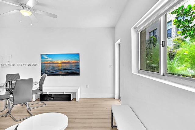 940 Michigan Avenue 10, Miami Beach, FL 33139