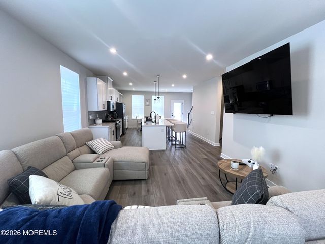 1 Halifax Road 1, Bayville, NJ 08721