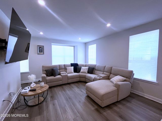 1 Halifax Road 1, Bayville, NJ 08721