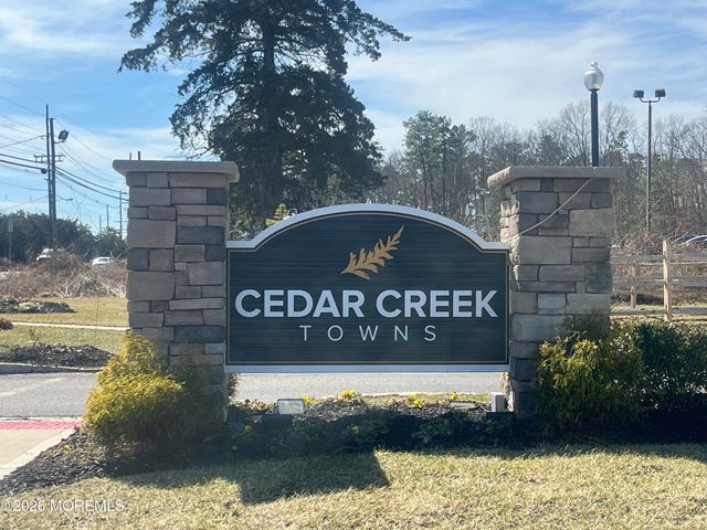 1 Halifax Road 1, Bayville, NJ 08721