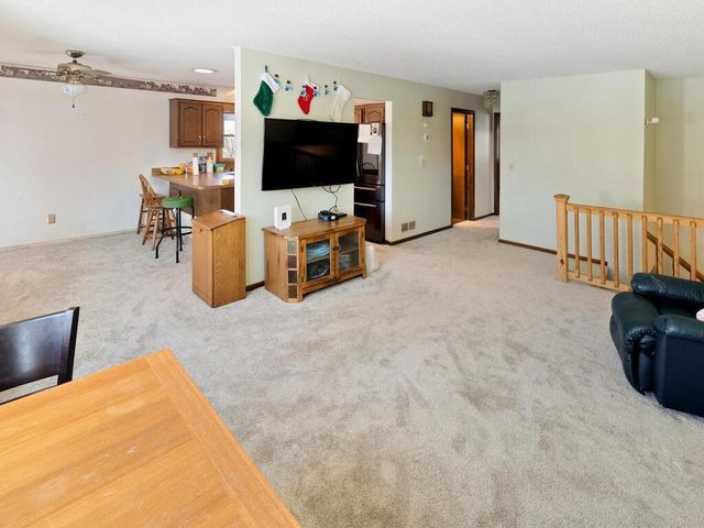 1694 119th Avenue NW, Coon Rapids, MN 55448