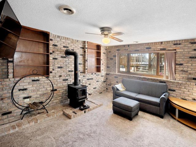 1694 119th Avenue NW, Coon Rapids, MN 55448