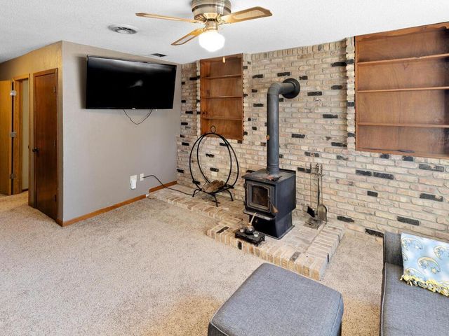 1694 119th Avenue NW, Coon Rapids, MN 55448