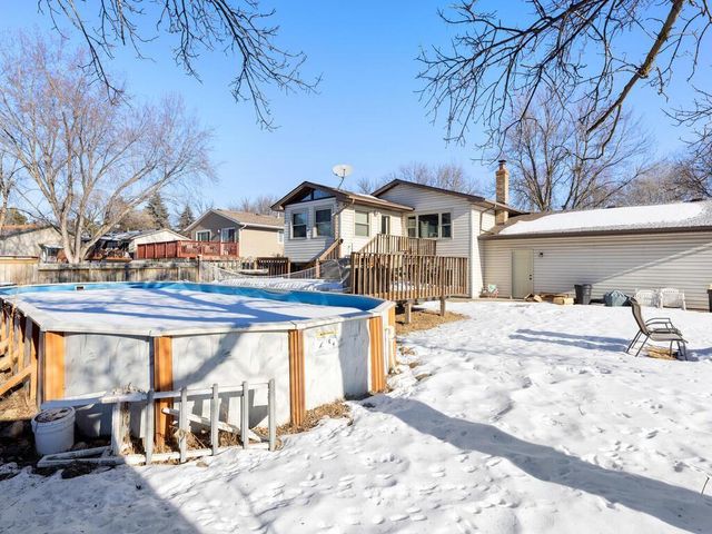 1694 119th Avenue NW, Coon Rapids, MN 55448