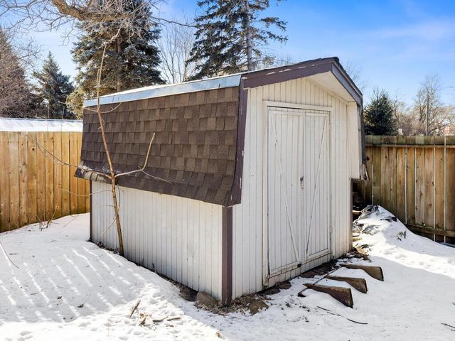 1694 119th Avenue NW, Coon Rapids, MN 55448