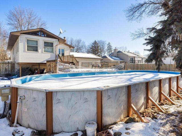 1694 119th Avenue NW, Coon Rapids, MN 55448