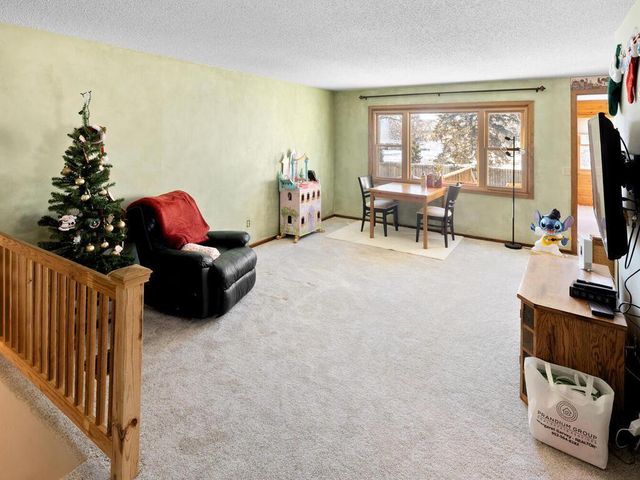 1694 119th Avenue NW, Coon Rapids, MN 55448