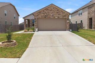 223 Pitkin Drive, Lockhart, TX 78644