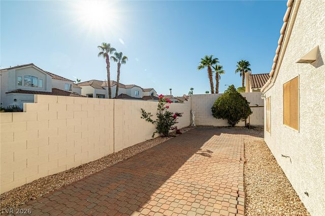 3869 Birchview Court, Las Vegas, NV 89147