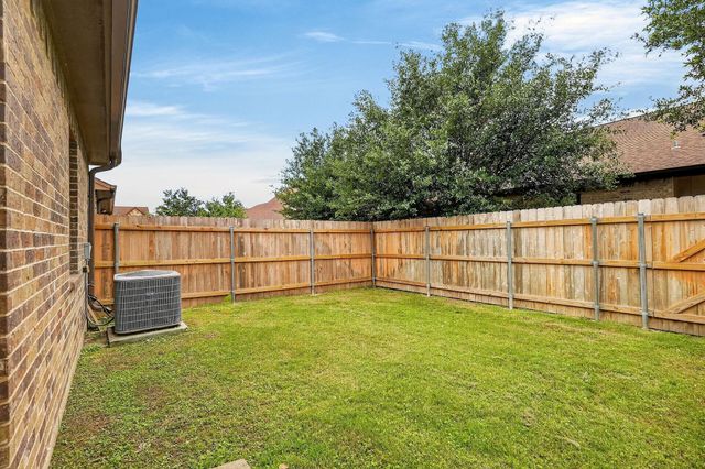 130 Armored Avenue, College Station, TX 77845
