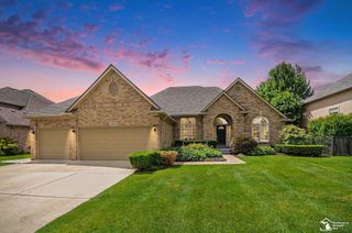 16732 English Garden Drive, Macomb Twp, MI 48042
