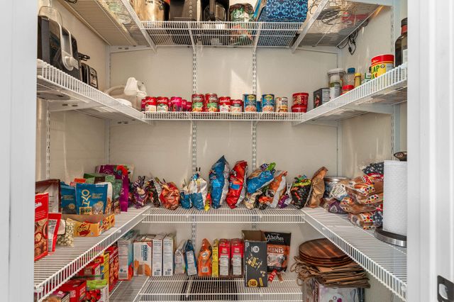 245 Golf Club Drive, Hollister, MO 65672