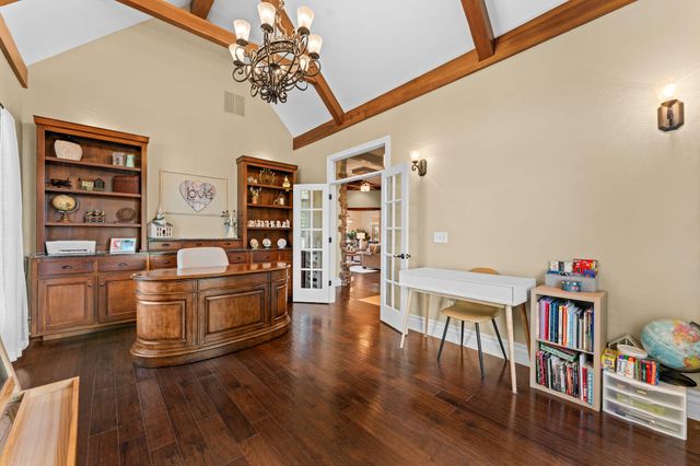 245 Golf Club Drive, Hollister, MO 65672