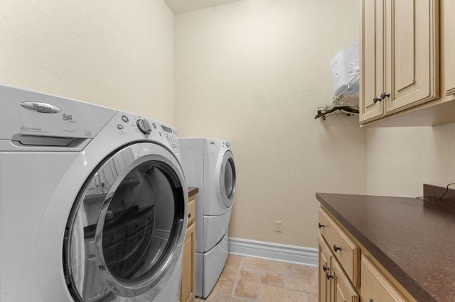 245 Golf Club Drive, Hollister, MO 65672