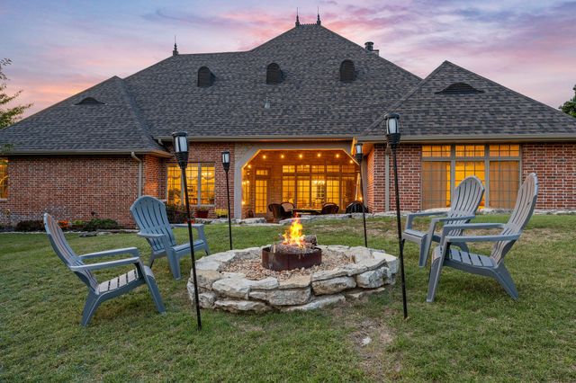 245 Golf Club Drive, Hollister, MO 65672