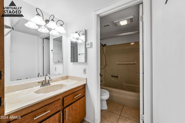 3033 E DEVONSHIRE Avenue 1013, Phoenix, AZ 85016