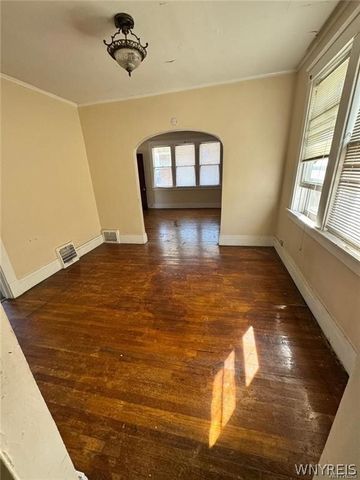 1540 Whitney Avenue, Niagara Falls, NY 14301