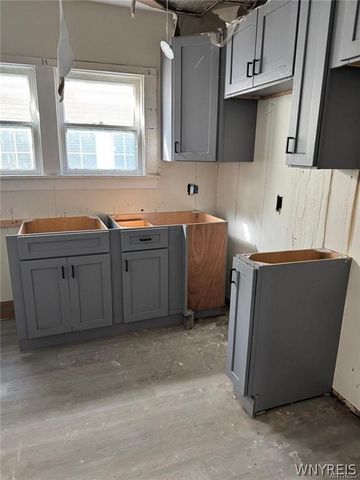 1540 Whitney Avenue, Niagara Falls, NY 14301