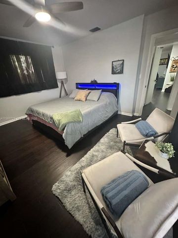 2827 Mckinley St, Hollywood, FL 33020