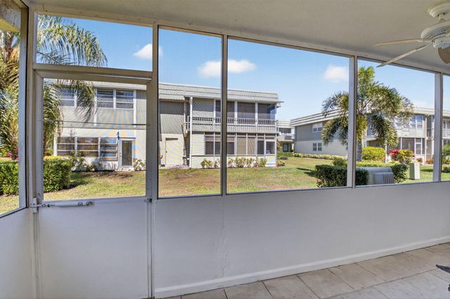 205 Flanders E, Delray Beach, FL 33484