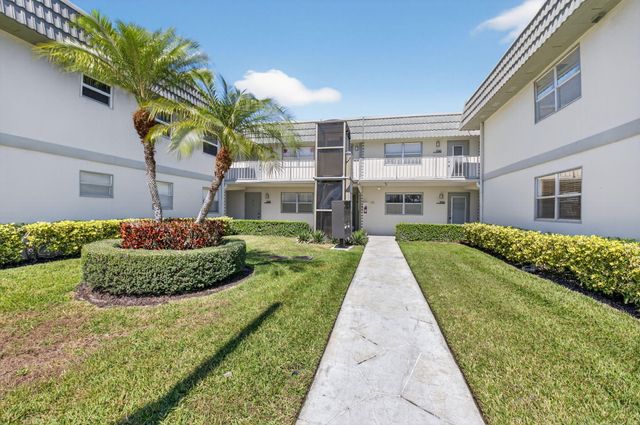 205 Flanders E, Delray Beach, FL 33484