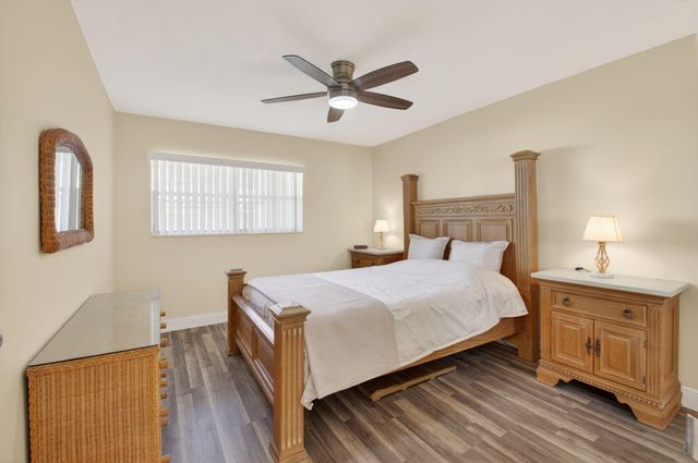 205 Flanders E, Delray Beach, FL 33484