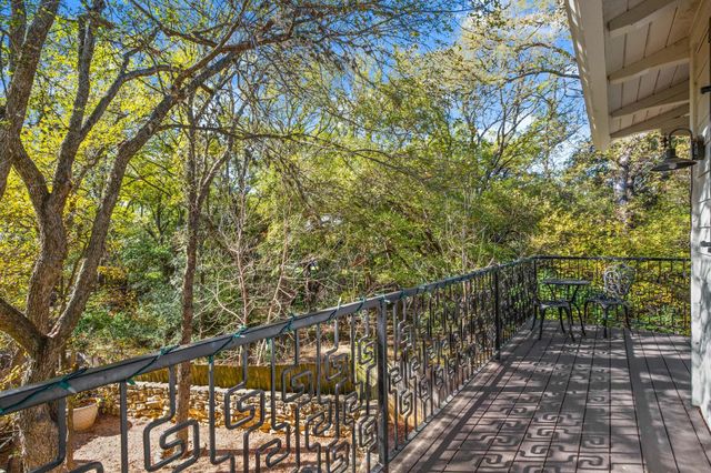1601 Whitney WAY, Austin, TX 78741