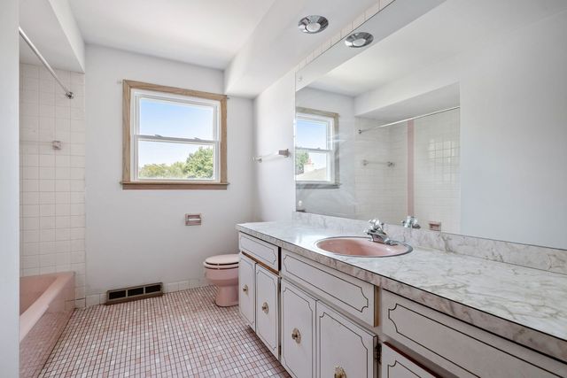 10420 Washington Avenue, Oak Lawn, IL 60453