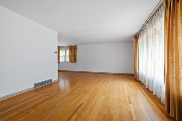 10420 Washington Avenue, Oak Lawn, IL 60453