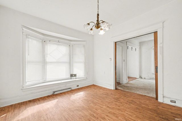 807 Diamond Avenue, South Bend, IN 46628