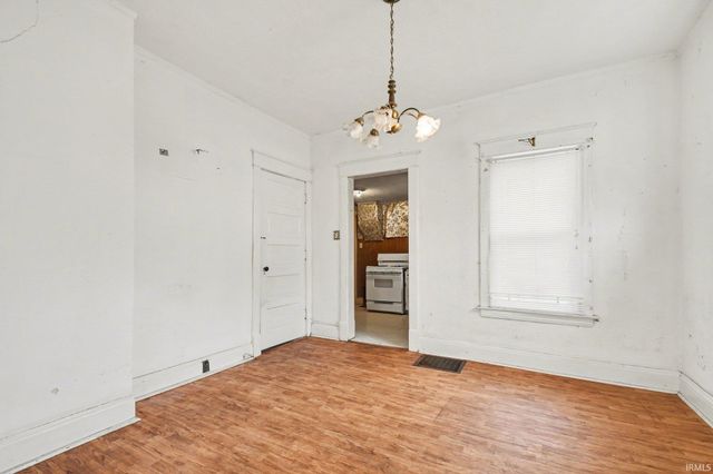 807 Diamond Avenue, South Bend, IN 46628