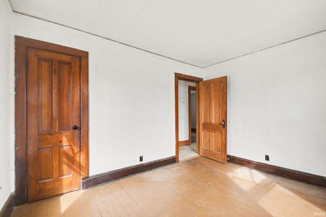 807 Diamond Avenue, South Bend, IN 46628