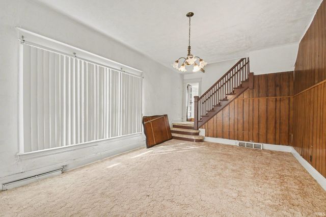 807 Diamond Avenue, South Bend, IN 46628