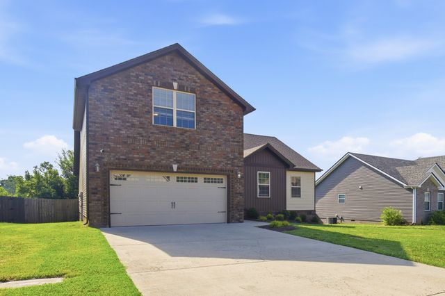 2361 Colston Dr, Clarksville, TN 37042