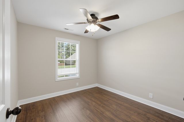 2361 Colston Dr, Clarksville, TN 37042