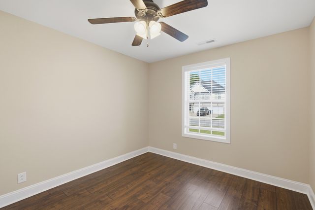 2361 Colston Dr, Clarksville, TN 37042