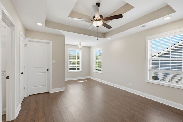 2361 Colston Dr, Clarksville, TN 37042