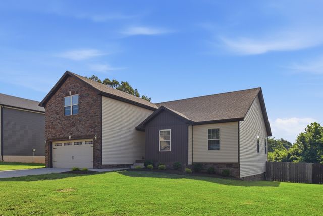 2361 Colston Dr, Clarksville, TN 37042